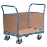  Plošinový vozík se dvěma madly s plnou výplní a boční stěnou, do 400 kg